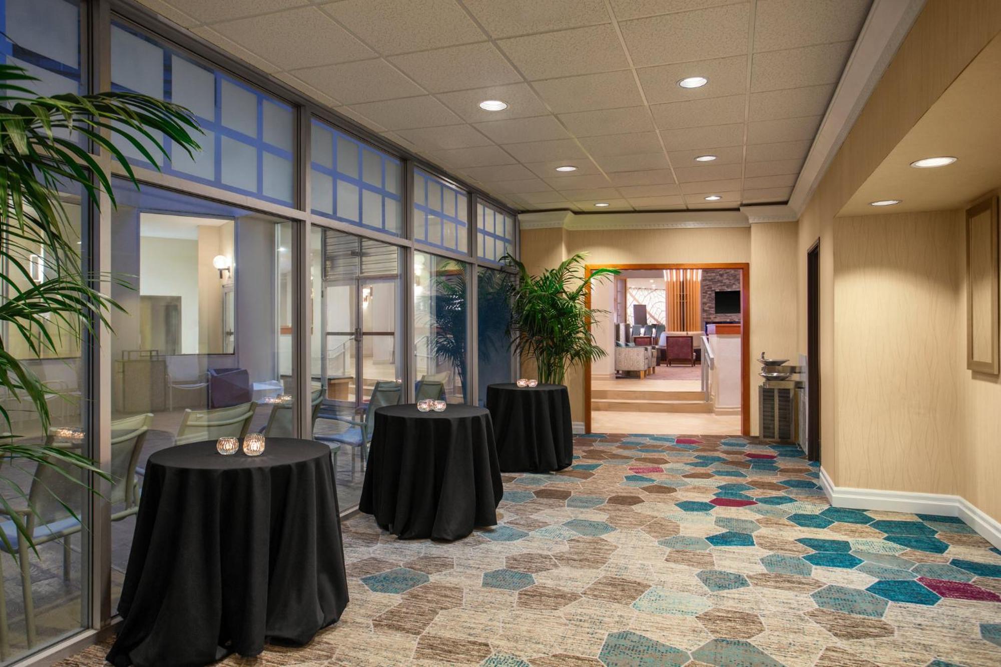 Ac Hotel By Marriott Portland Lake Oswego Exterior foto